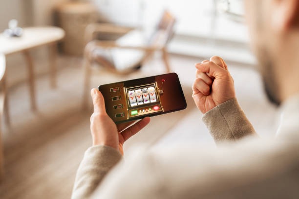 gruptoto mobile app dashboard showing live-dealer table selection